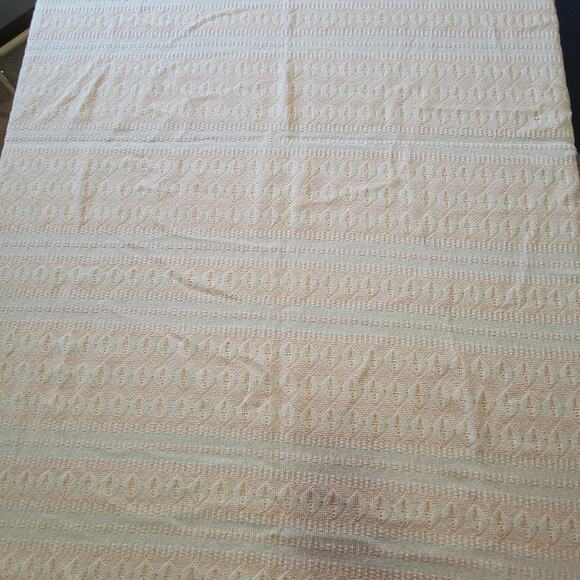 Vtg Yellow White Embroidered Cotton Tablecloth 48x72 Woven 1960s 1970s MCM - Picture 11 of 12